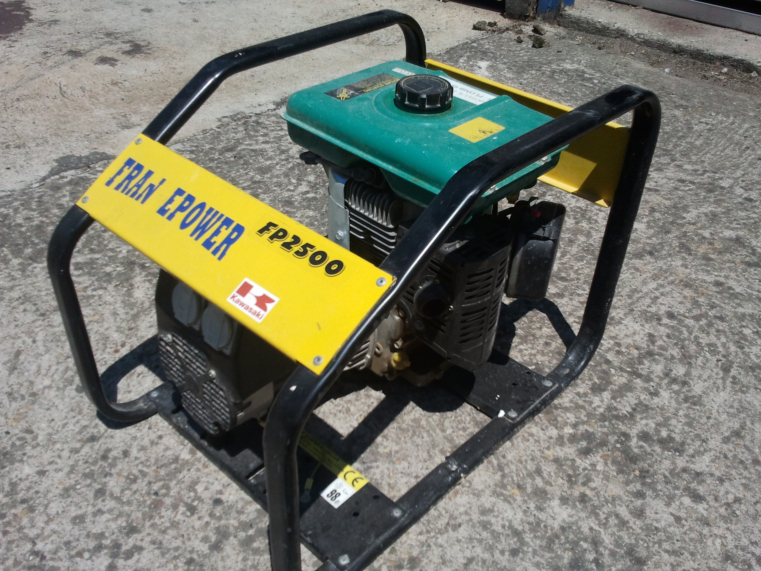 Image de l'objet « GROUPE ELECTROGENE (2,5 KVA) Kawasaki »