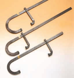 Image de l'objet « KIT MACONNERIE ( 8 serre-joints à frapper) »